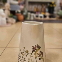 קנקן קרמיקה מעוטר