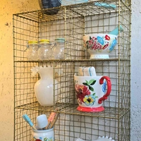 מדף רשת ברזל