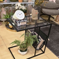 שולחן צד, נשכן משולב