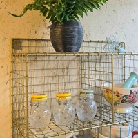 מדף רשת ברזל