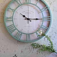 שעון רומי ירוק