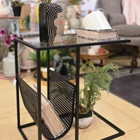 שולחן צד, נשכן משולב