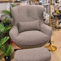 כורסת בנקר והדום