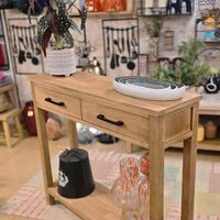 קונסולת וורה צרה