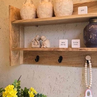 מדף קומותיים עם ווים