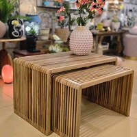 שולחן סלון / שרפרף פסים