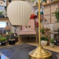 מנורת גולי זכוכית אגס לבן