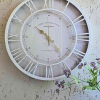 שעון רומי לבן