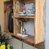 מדף מחולק מעץ