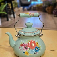 קומקום אמייל מאוייר תכלת