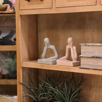 שידת עץ צרה