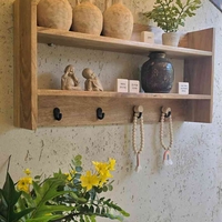 מדף קומותיים עם ווים