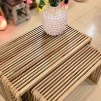 שולחן סלון / שרפרף פסים