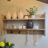 מדף קומותיים עם ווים