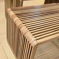 שולחן סלון / שרפרף פסים