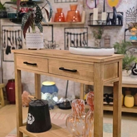 קונסולת וורה צרה