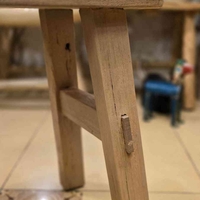 שרפרף עץ מעוצב טבעי