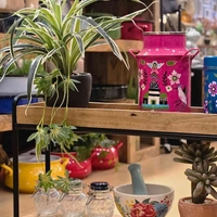 מדף עץ קומותיים