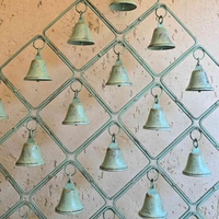תמונת פעמונים ירקרקה מעויינת