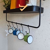 מדף ברזל עם ווים