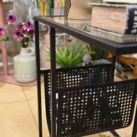 שולחן צד, נשכן משולב