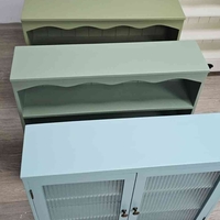 ארונית פסים שמנת