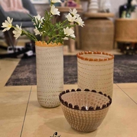 כד זכוכית מעוטר 2