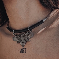 New moon choker