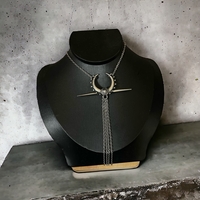 Lunatic necklace