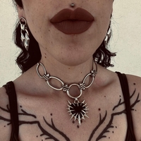 Black heart choker