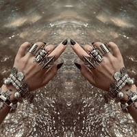 Bug ring