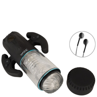 מאונן דוחף ויונק לגבר עם גניחות סקסיות-WYNE