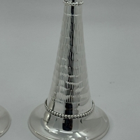 פמוט קונוס רקוע -פסים