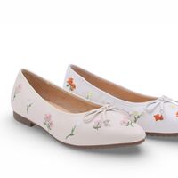 דגם סטלה פרחוני רקום