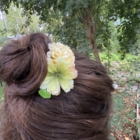 Flower hairclip - spring