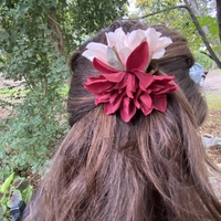 Flower hairclip - love