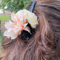 Flower hairclip - together