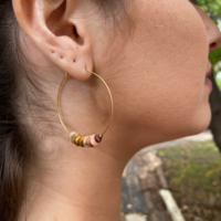 Hoop earrings with stones