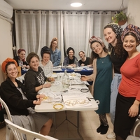 מארז יצירה ל10 משתתפים |  פיסול מתלה מפתחות בחוטי ברזל