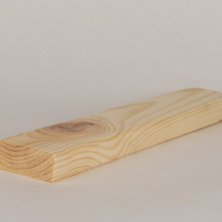 עץ אורן 2.5/5 מוקצע