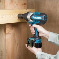מפתח אימפקט DTW1002ZJ 18V מתוצרת Makita