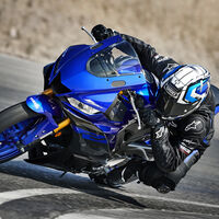 Yamaha YZF-R3 - R-World is calling