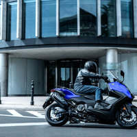 TMAX 560
