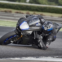 YAMAHA YZF-R1M