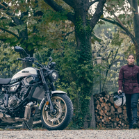 XSR700