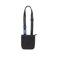 תיק קטן MUSCAT Paddock Crossbody 26
