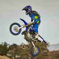YZ65