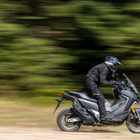 קטנוע אדוונצ'ר ADX400