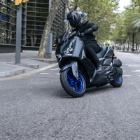 XMAX 300