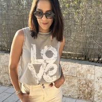 חולצת LOVE